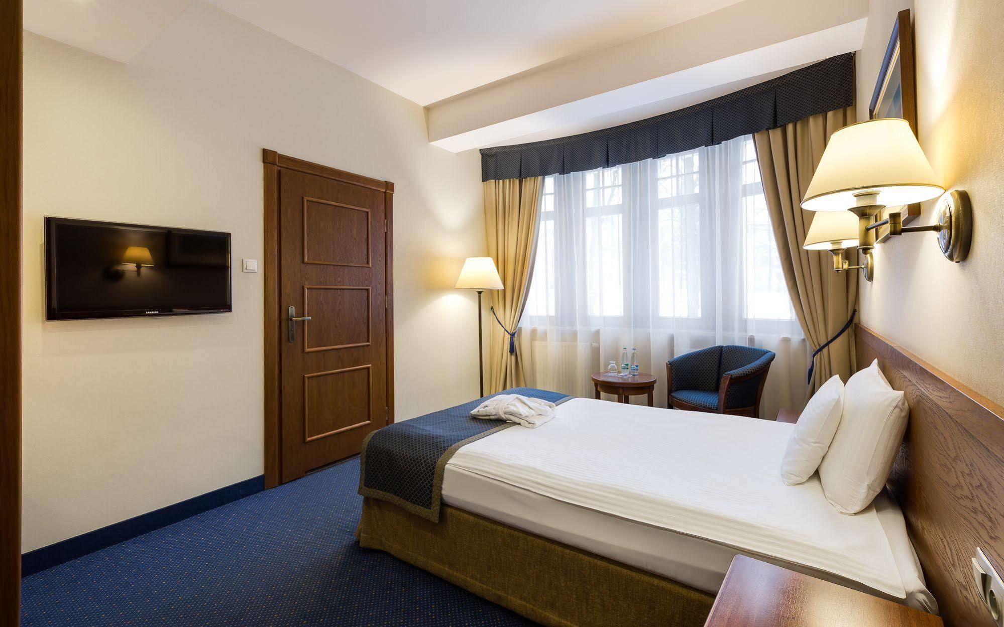 Bukowy Park Hotel Medical Spa Polanica-Zdroj Exterior photo